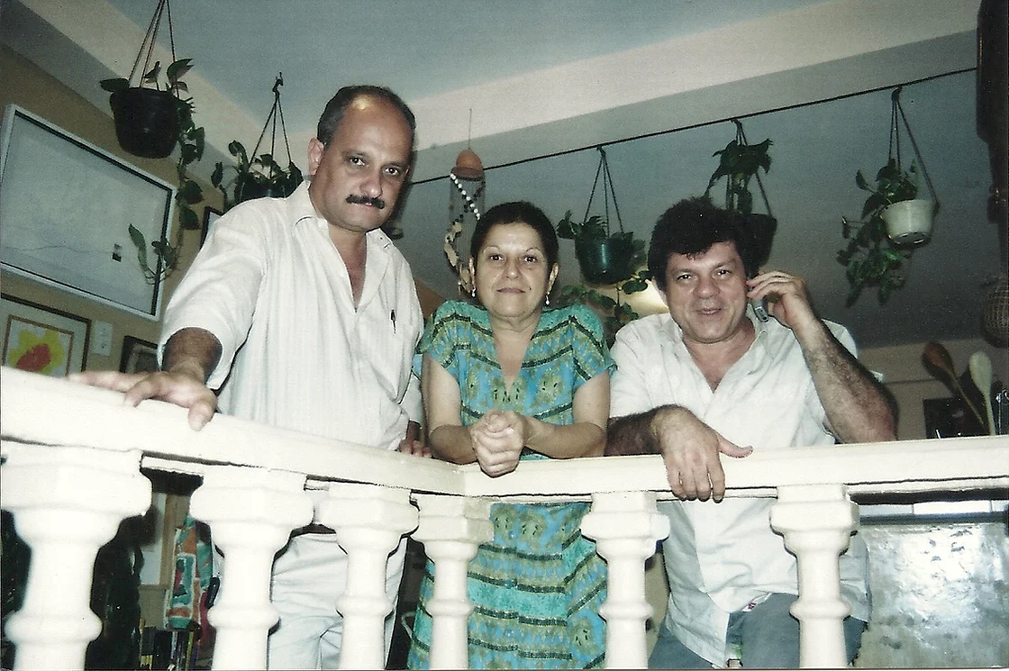 Mis amigos artistas José Moreno y Eva Rodríguez co-autores del libro Grabados